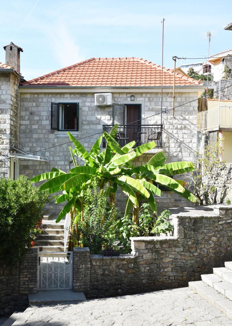 Vila Kula 1830 Apartments Herceg Novi Zewnętrze zdjęcie
