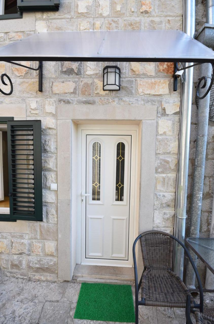 Vila Kula 1830 Apartments Herceg Novi Zewnętrze zdjęcie