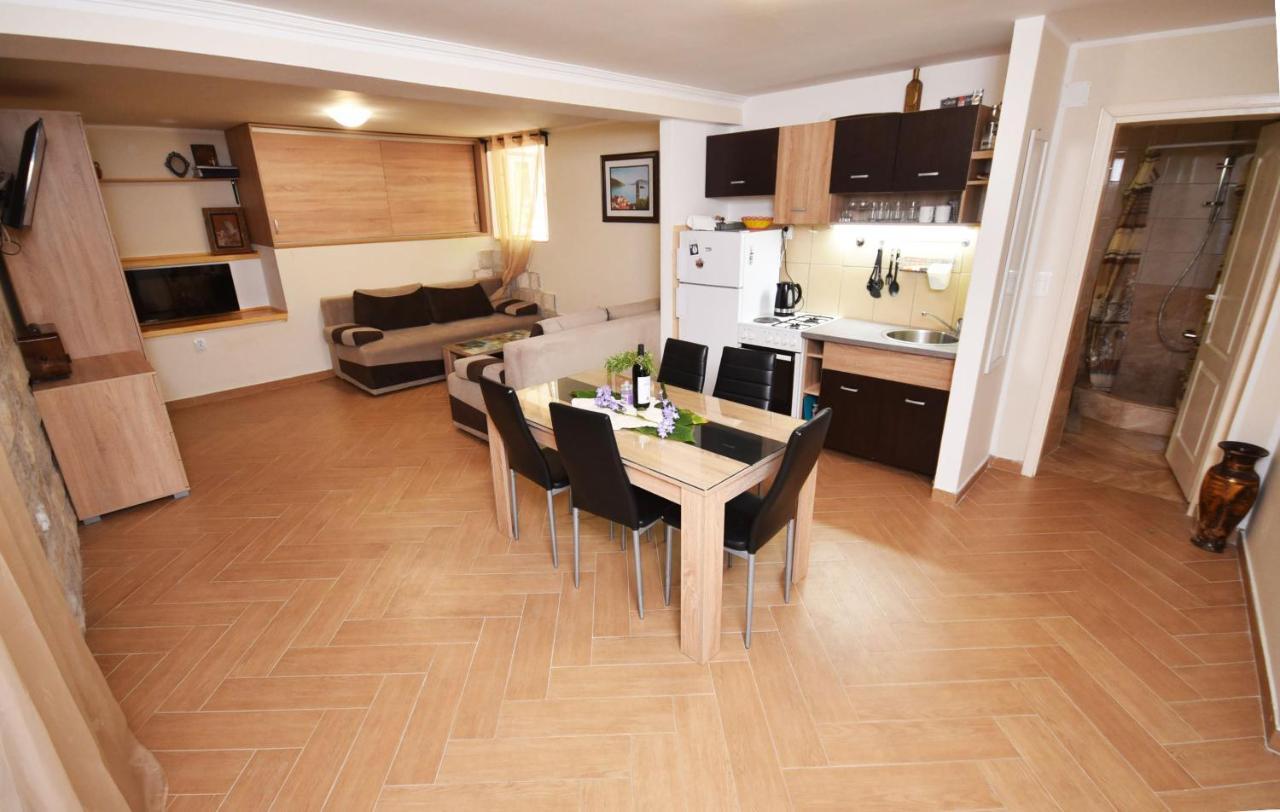 Vila Kula 1830 Apartments Herceg Novi Zewnętrze zdjęcie
