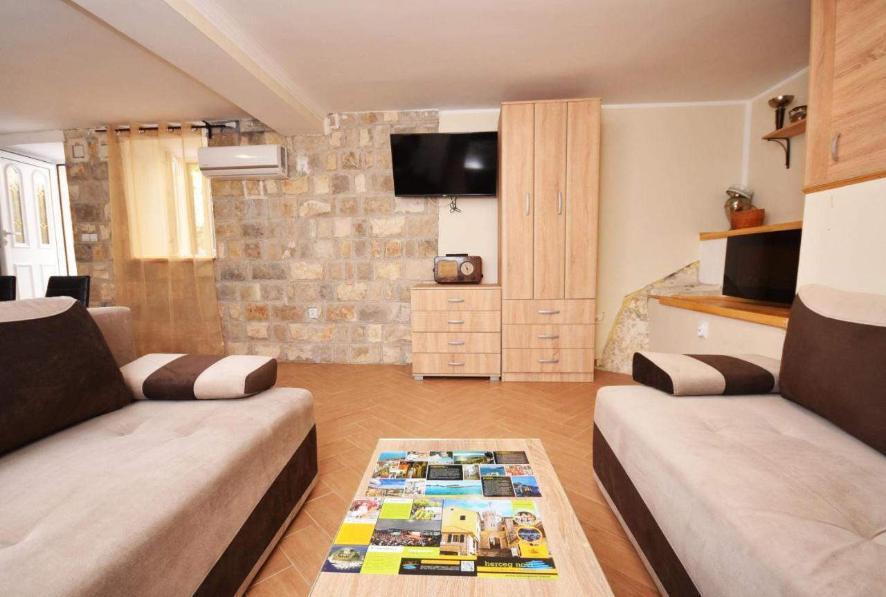 Vila Kula 1830 Apartments Herceg Novi Zewnętrze zdjęcie